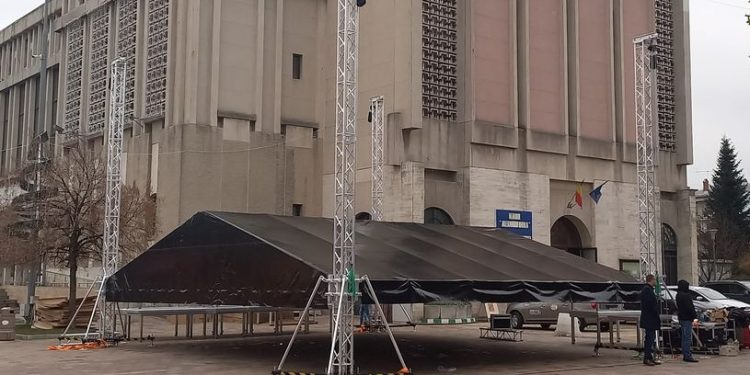 Filarmonica Pitești devine printre puținele instituții de cultură din țară, cu o scenă proprie pentru evenimentele în aer liber