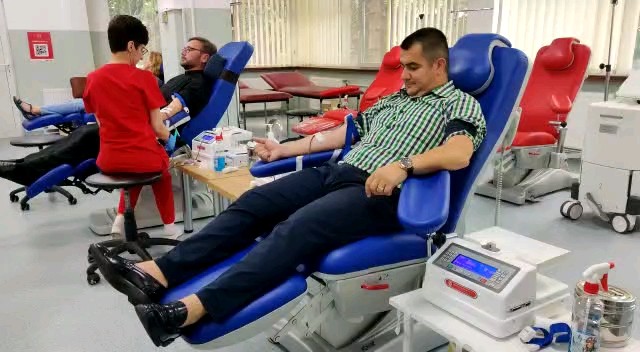 Adrian Bughiu și angajați ai CJ Argeș se alătură campaniei „Avem același sânge”