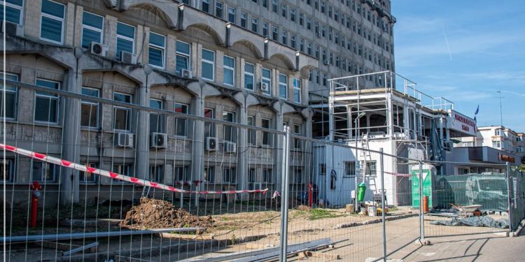 Ambulatoriile Integrate de la Spitalul Județean Urgență Pitești și Spitalul de Pediatrie vor fi extinse, modernizate și dotate cu aparatură de ultimă generație