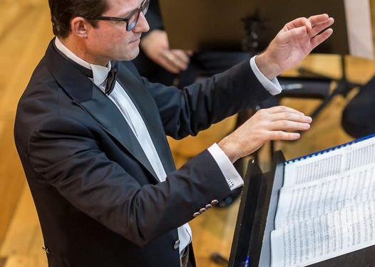 Program integral românesc, la Filarmonica Pitești