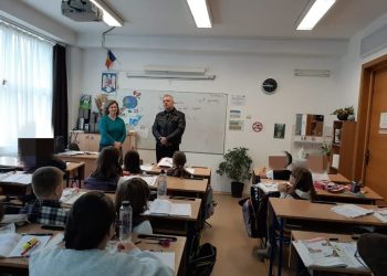 Poliția Locală Pitești a desfășurat activități de prevenire a violenței la Școala Gimnazială Tudor Vladimirescu