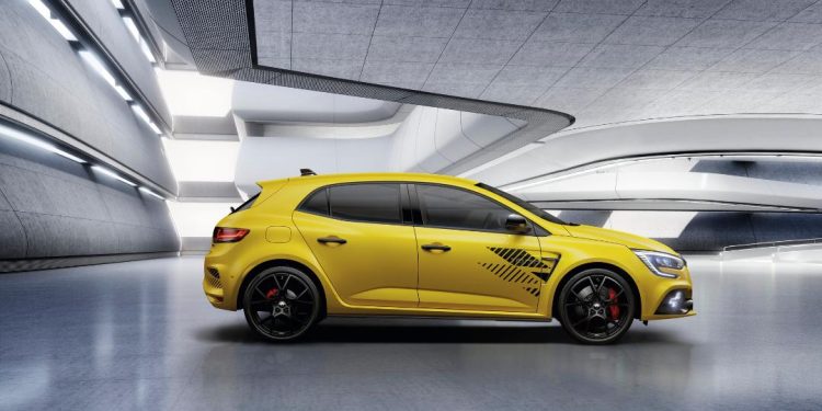 Renault dezvăluie o ediție limitată Megane RS care sărbătorește istoria bogată a hatch-ului sportiv francez
