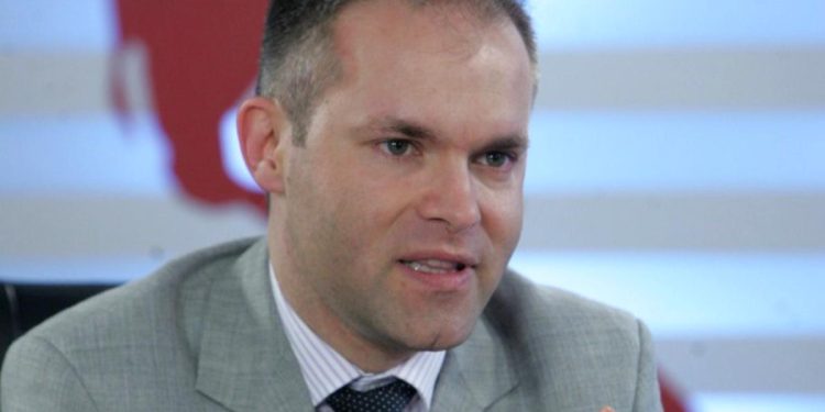 Daniel Funeriu: Vom fi o societate orientată spre consum și divertisment. Admiterea separată la liceu este o greşeală
