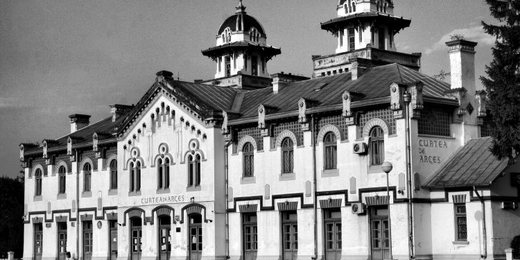 S-a semnat contractul pentru restaurarea Gării Regale