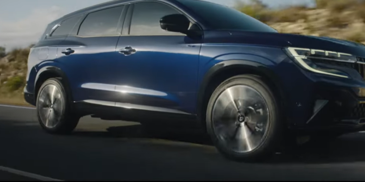 PREMIERĂ mondială : NOUL RENAULT ESPACE : O NOUĂ GENERAŢIE, ACELAȘI ADN DE SUCCES