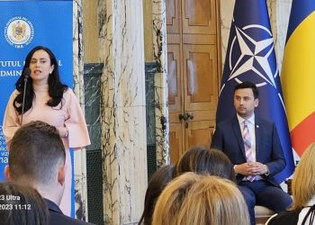 Simona Bucura-Oprescu, la Institutul Național de Administrație