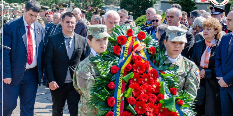 Vicepreședintele CJ Argeș Adrian Dumitru Bughiu, la Ziua Forțelor Terestre