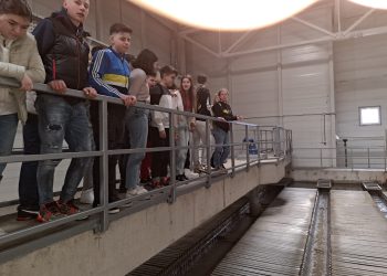 În Săptămâna Verde, peste 1.000 de elevi în vizită la SC Apă Canal 2000 SA Piteşti
