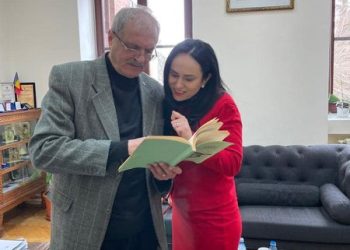 Simona Bucura-Oprescu: Susținem învățământul pedagogic din Câmpulung și din România!