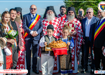 VLĂDEȘTI: Slujba de Sfințire a Așezării Pietrei de Temelie a Bisericii Schitului închinat Sfântului Neagoe Basarab