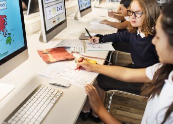 6 unități de învățământ special vor fi dotate cu echipamente digitale și mobilier modern prin fonduri PNRR