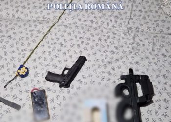 Percheziții pentru identificarea unor arme neletale supuse autorizării
