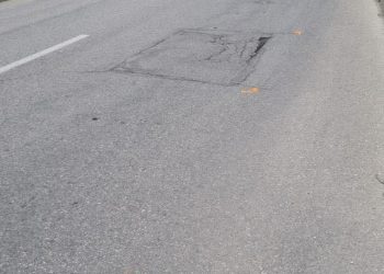 Lucrări de frezare și asfaltare a carosabilului, pe strada Schitului!