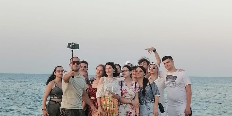 Elevi din Mioveni, la mare!