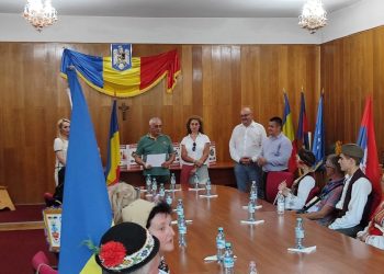 Festivalul Internațional de Folclor “Carpați” – ediția a XXXVII -a, a fost sărbătorit și în orașul Topoloveni
