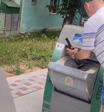 Colectarea separată a deșeurilor nu este o opțiune, ci o obligație. Cum colectăm deșeurile din STICLĂ?
