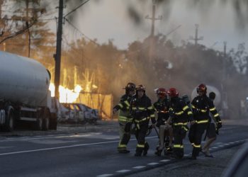 Doi morți după exploziile de la stația GPL din Crevedia. 41 de arși sunt în spitale, 12 sunt transferați în străinătate