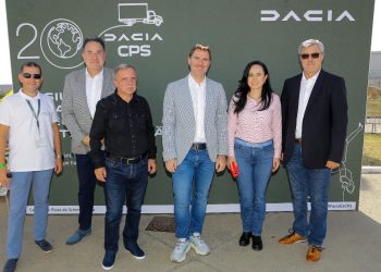 Ministrul Muncii și Solidarității Sociale, Simona Bucura-Oprescu, la Centrul de Piese de Schimb Dacia de la Oarja