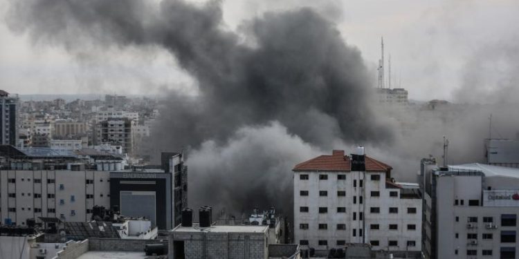 Război în Israel: Numărul morților a trecut de 1.100