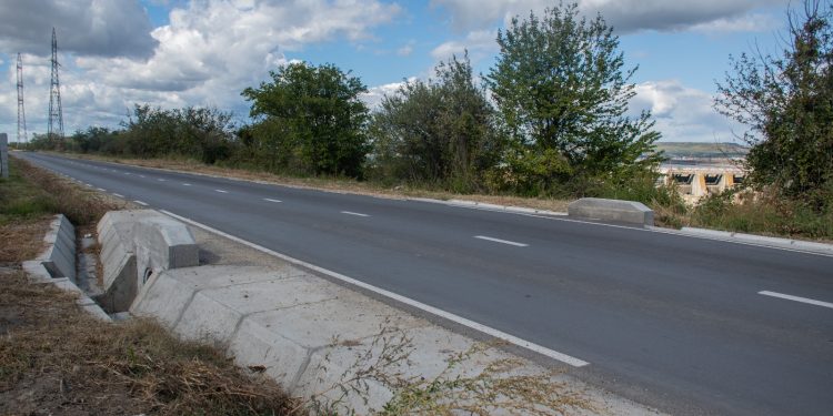 Noi lucrări pe drumurile județene