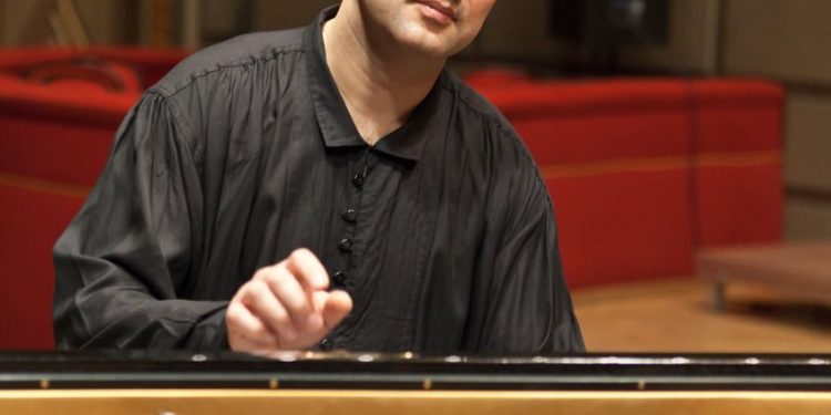 Recital-lecție pentru elevi, la Filarmonica Pitești