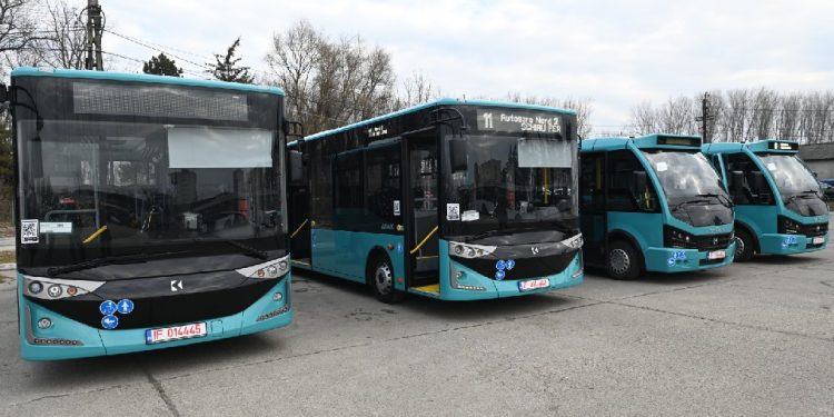 Opt autobuze noi pentru Publitrans