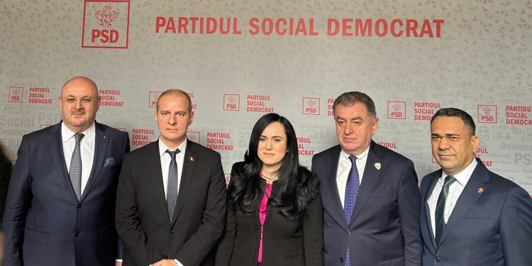 Simona Bucura Oprescu: Noi nu suntem ”la pas prin Argeș”, noi suntem, rămânem și muncim aici, acasă!