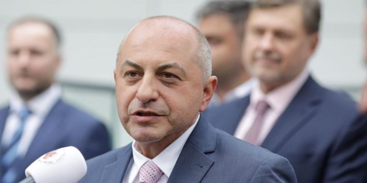 Cătălin Cîrstoiu a fost anunţat oficial drept candidatul PSD – PNL la Primăria Capitalei
