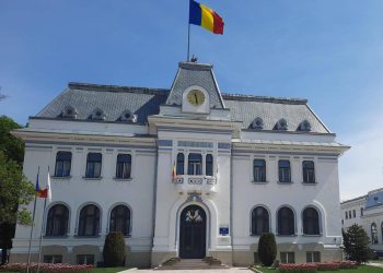 Au început lucrările de renovare energetică a sediului Primăriei Municipiului Pitești