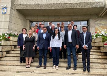 Ministrul Simona Bucura-Oprescu, la ședința Comisiei de Dialog Social a județului Iași