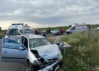 Șofer de 76 de ani mort în accident în Argeș. Alte patru persoane au fost rănite