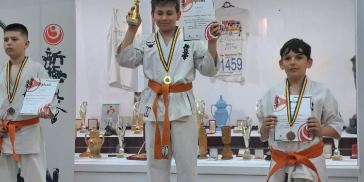 Nicholas Ianotescu și Alexandru Stănescu campioni naționali la Karate Shinkyokushin!
