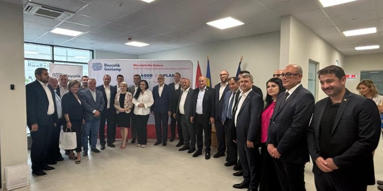 Ministrul Simona Bucura-Oprescu și omologul din Turcia, Vedat Işıkhan, vizită la două fabrici din Argeș