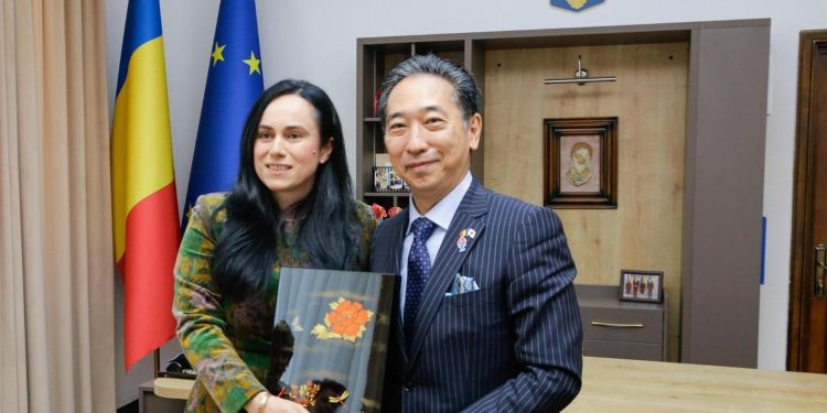 Ministrul Simona Bucura-Oprescu s-a întâlnit cu Excelența Sa Takashi Katae, Ambasadorul Japoniei în România