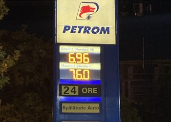 Prețul carburanților a scăzut din nou în prima zi a săptămânii