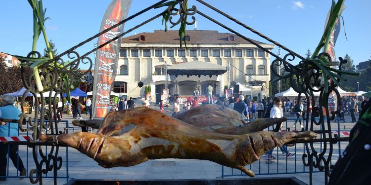 Producătorii agricoli și meșteșugarii sunt așteptați la Mioveni!