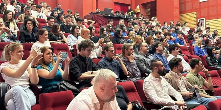 Deschiderea oficială a cursurilor de master pentru studenții din Mioveni