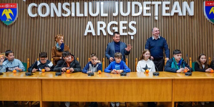 Au sosit primii colindători la Consiliul Județean Argeș!