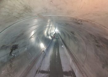 Autostrada Sibiu – Pitești: Primul tunel de pe secțiunea Tigveni – Curtea de Argeș este aproape de finalizare