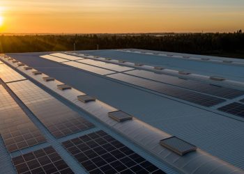 Mioveni: Program de producere a energiei electrice din surse regenerabile de energie solară