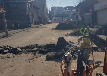 Pe Strada Dumbravei se lucrează și sâmbăta! Ritm alert pe șantier!