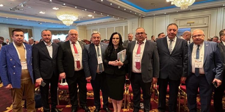 Ministrul Simona Bucura-Oprescu, împreună cu primari PSD Argeș la ACoR: “Voi continua să fiu un partener de dialog și acțiune pentru administrația locală și pentru primari, în beneficiul cetățenilor”