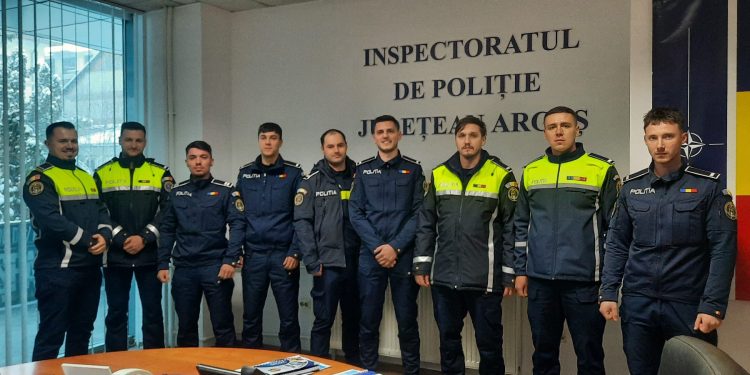 Nouă polițiști încadrați ca ajutoare de șef de post în județul Argeș