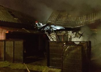 Gospodărie din Rucăr, în flăcări!
