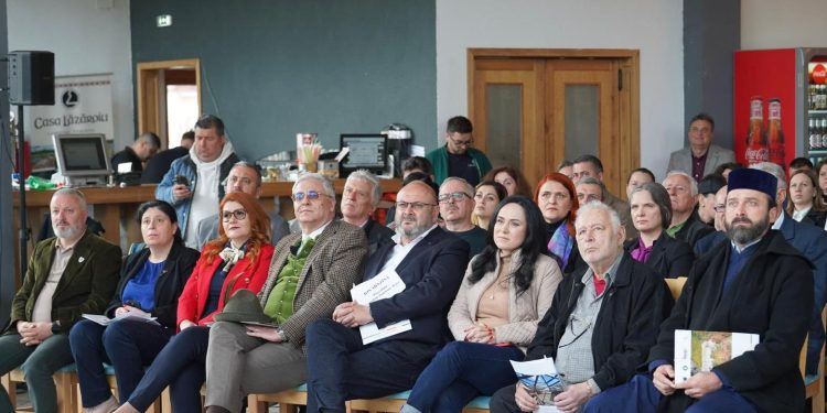 Cetatea Poenari, redeschisă! Între munte și cer, alături de istorie și oameni inimoși