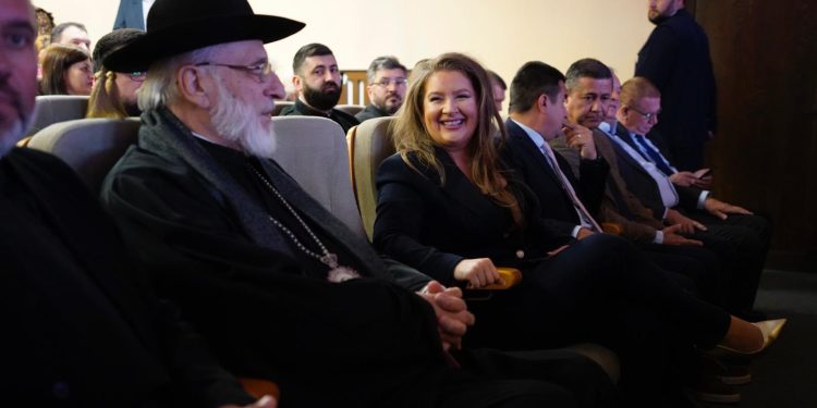 Prefectul județului Argeș, Ioana Făcăleață, mesaj cu ocazia aniversării a 637 de ani de la prima atestare documentară a municipiului Pitești