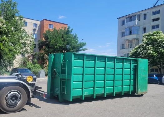 S-a dat startul colectării deșeurilor voluminoase și DEEE, în Pitești! Containerele sunt amplasate în punctele de colectare!