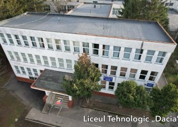 Predarea amplasamentelor pentru două proiecte de investiții majore în infrastructura educațională, la Pitești!