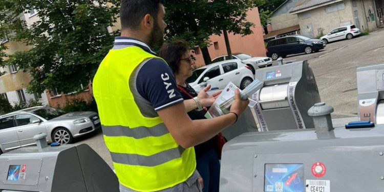 Instrucțiuni pentru depozitarea deșeurilor în containerele îngropate în Pitești!