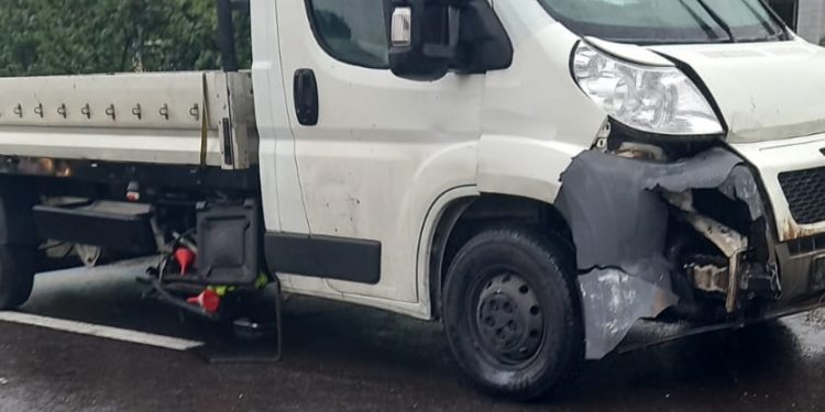 Accident soldat cu o victimă transportată la spital